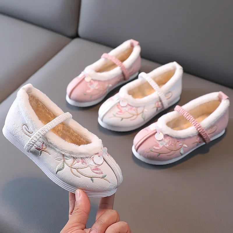 Winter Hanfu Shoes Children Cotton Old Beijing Cloth Shoes Plush Flowers Embroidered Chinese Style Vintage Dancing Slip On