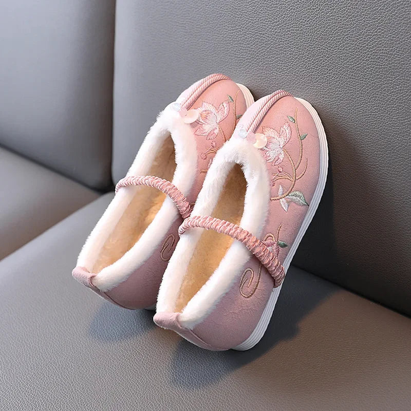 Winter Hanfu Shoes Children Cotton Old Beijing Cloth Shoes Plush Flowers Embroidered Chinese Style Vintage Dancing Slip On